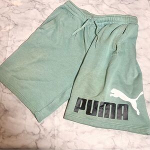 Puma Men's Fleece Sweat Shorts Green 10” Large Logo Graphic Shorts S Athleisure